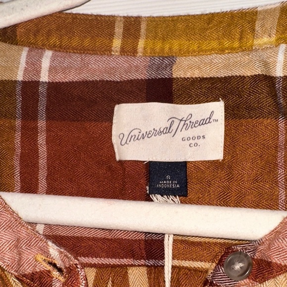 Universal Thread Plaid Shirt in Brown and Gold - Picture 9 of 11